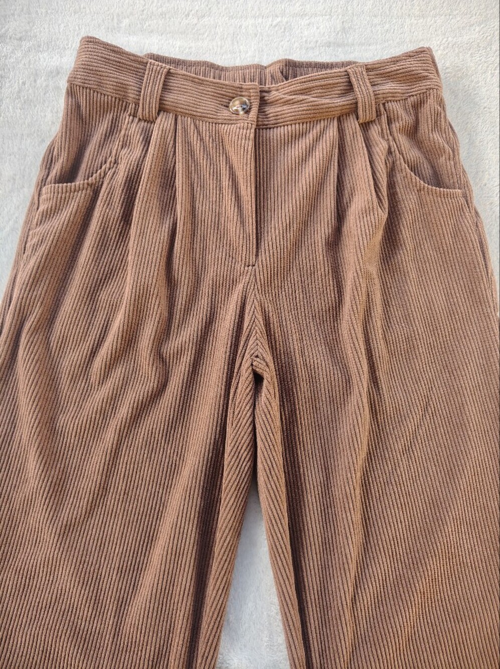 HALARA women's Corduroy Trousers in Warm Brown